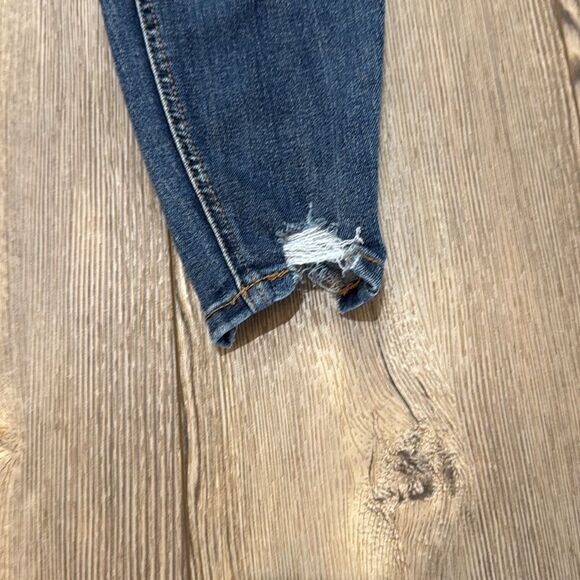 Maurice’s Jeans High-Rise Super Skinny Distressed Raw Hem - Picture 3 of 11